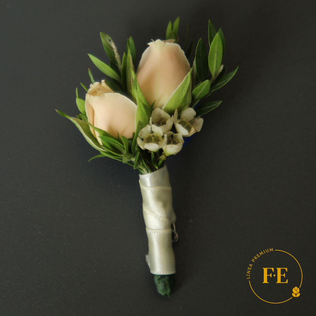H - Boutonier para hombre de Mini Rosas Rosadas